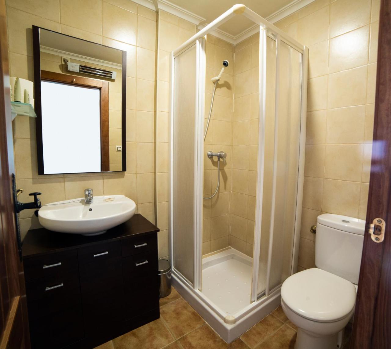 Apartamentos Berrocal อัลกาลา เดล ฆูการ์ ภายนอก รูปภาพ